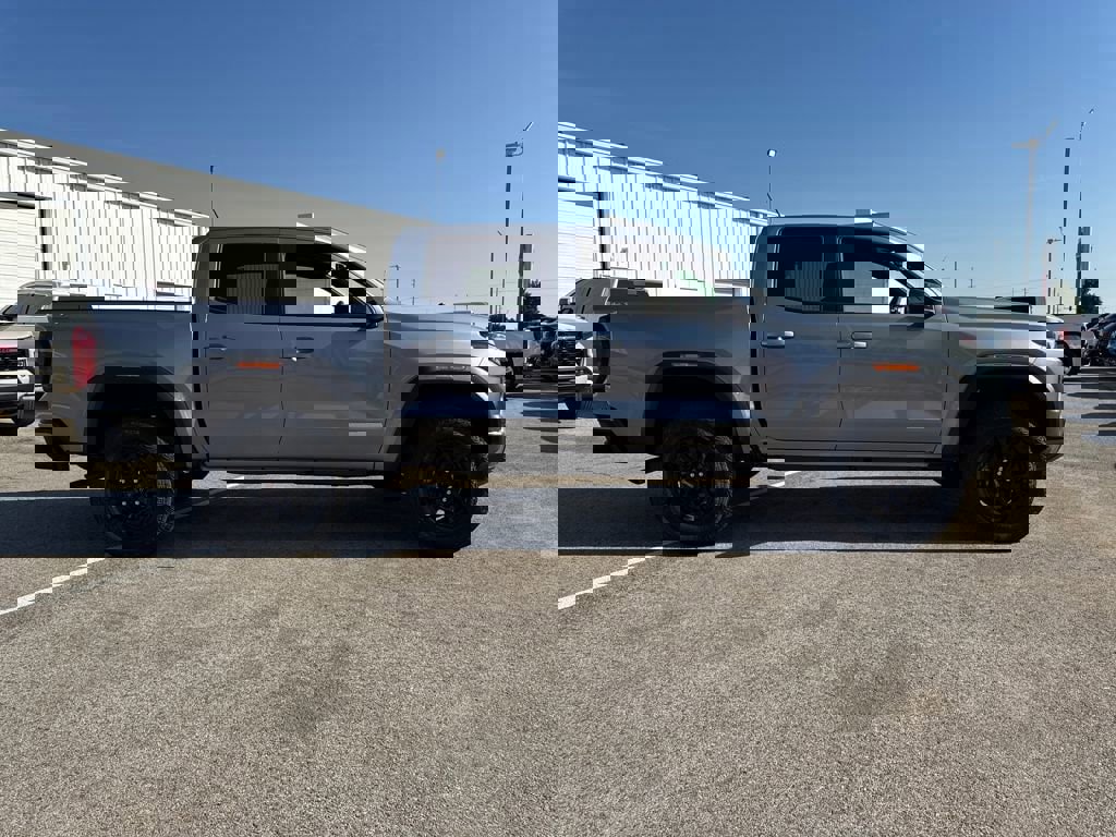 New 2026 GMC Canyon Elevation w/ Convenience Package image 6