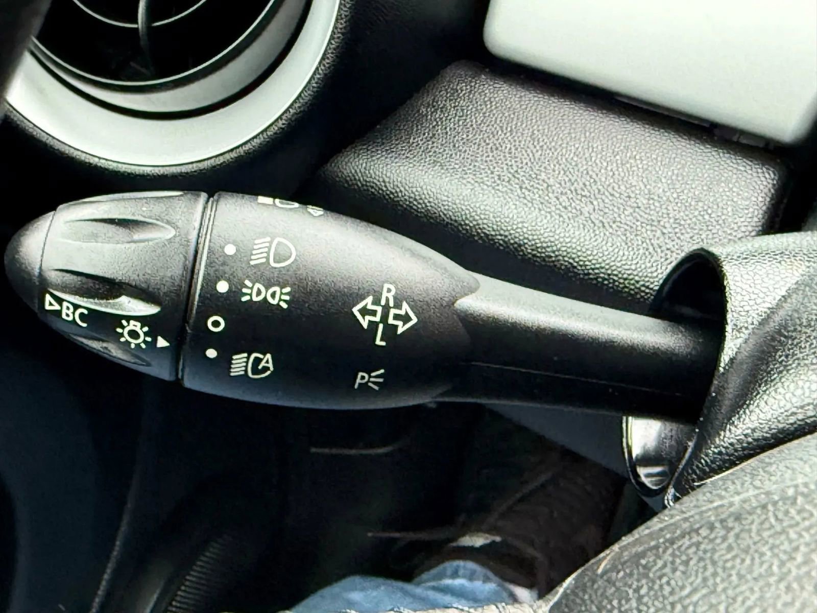 Used 2013 MINI Cooper Clubman image 24