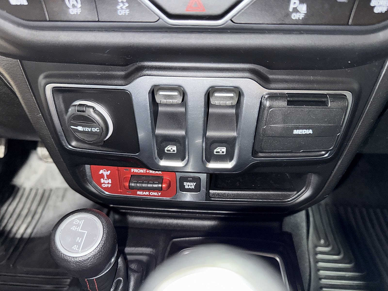 Used 2020 Jeep Wrangler Rubicon AWD/4WD image 32