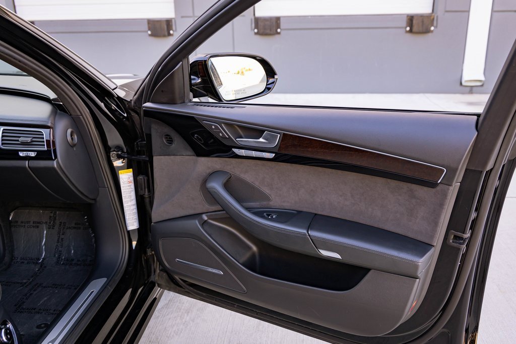 Used 2017 Audi A8 L 3.0T w/ Executive Package image 22