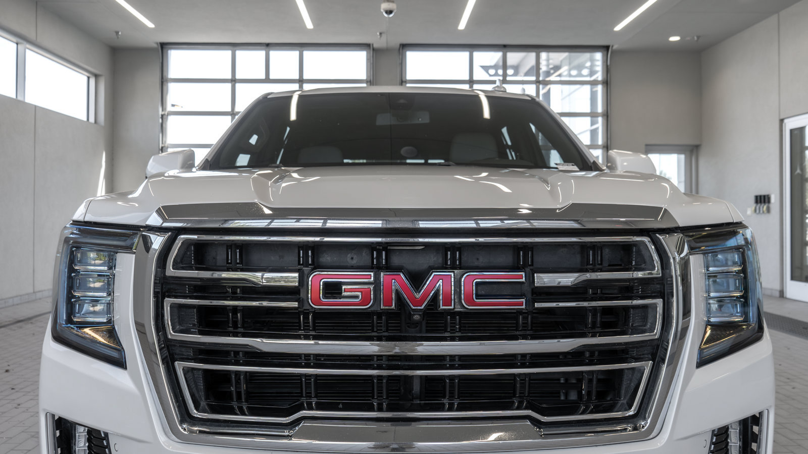 Used 2022 GMC Yukon SLT w/ SLT Premium Package AWD/4WD image 23