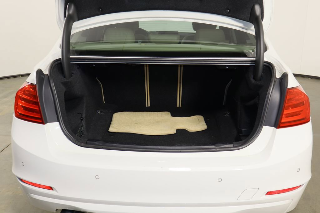 Used 2014 BMW 328i xDrive Sedan image 18