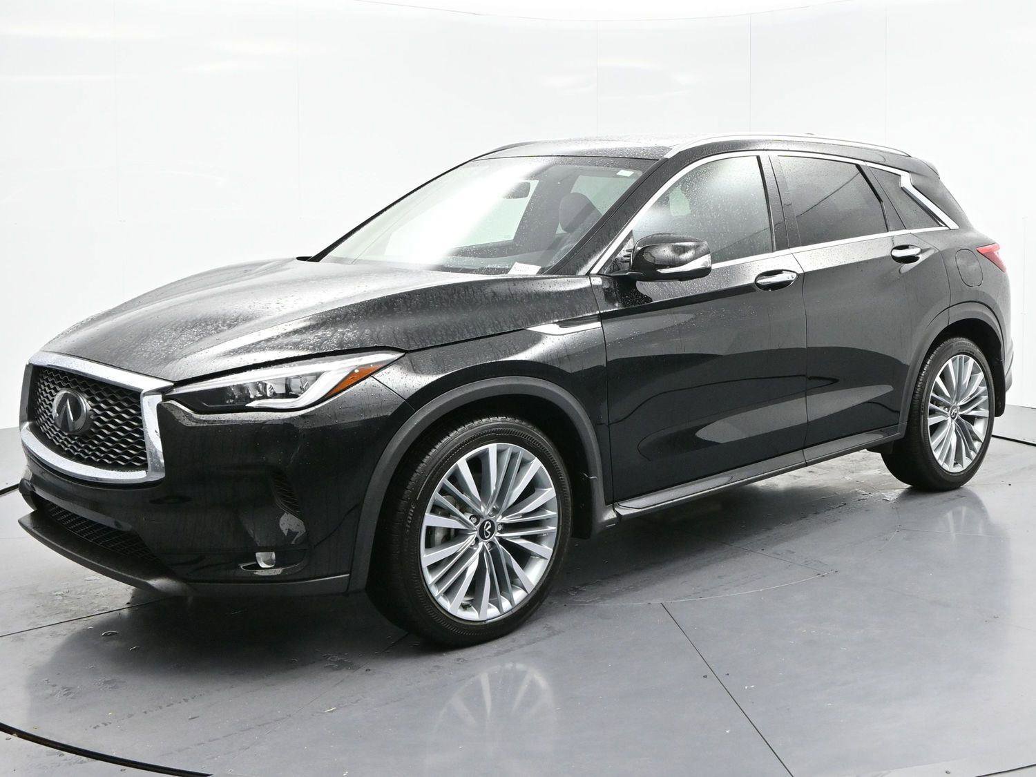 Used 2024 INFINITI QX50 Sensory AWD/4WD image 3