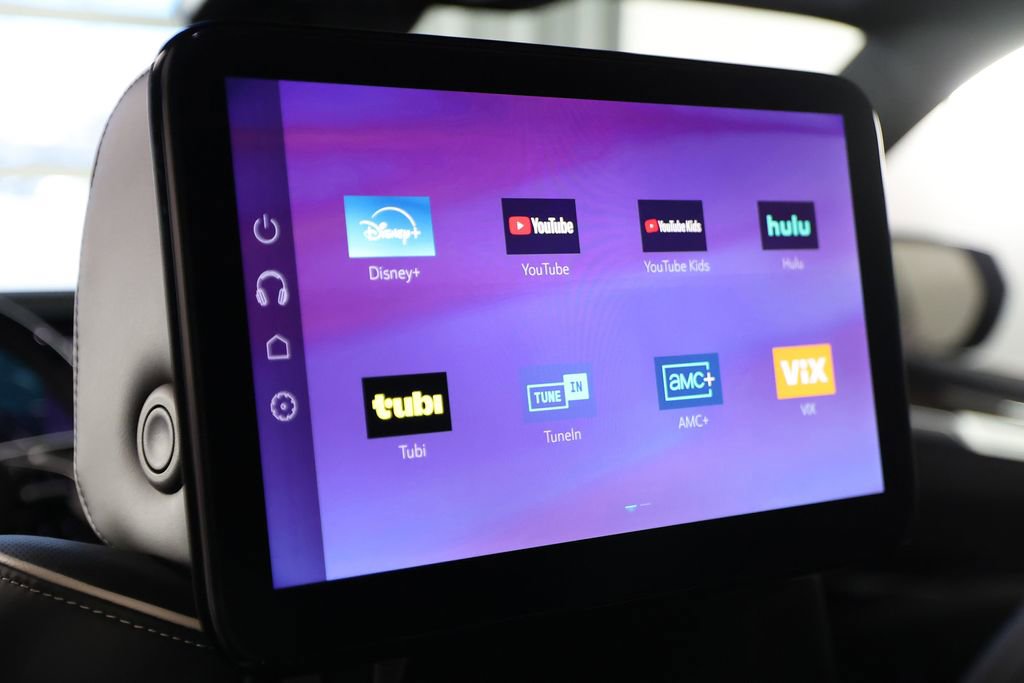 Used 2026 Cadillac Escalade Platinum Sport w/ LPO, Floor Liner Package image 18