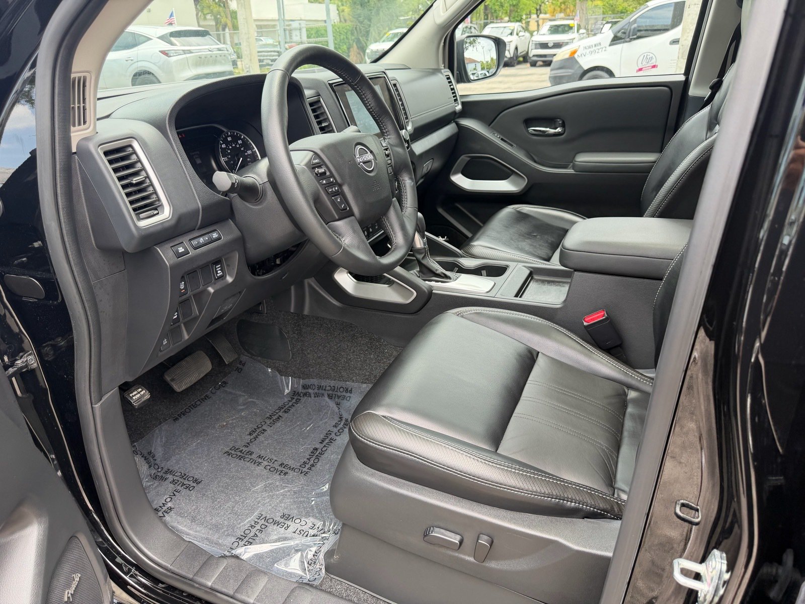 Certified 2024 Nissan Frontier SL w/ Technology Package RWD image 11
