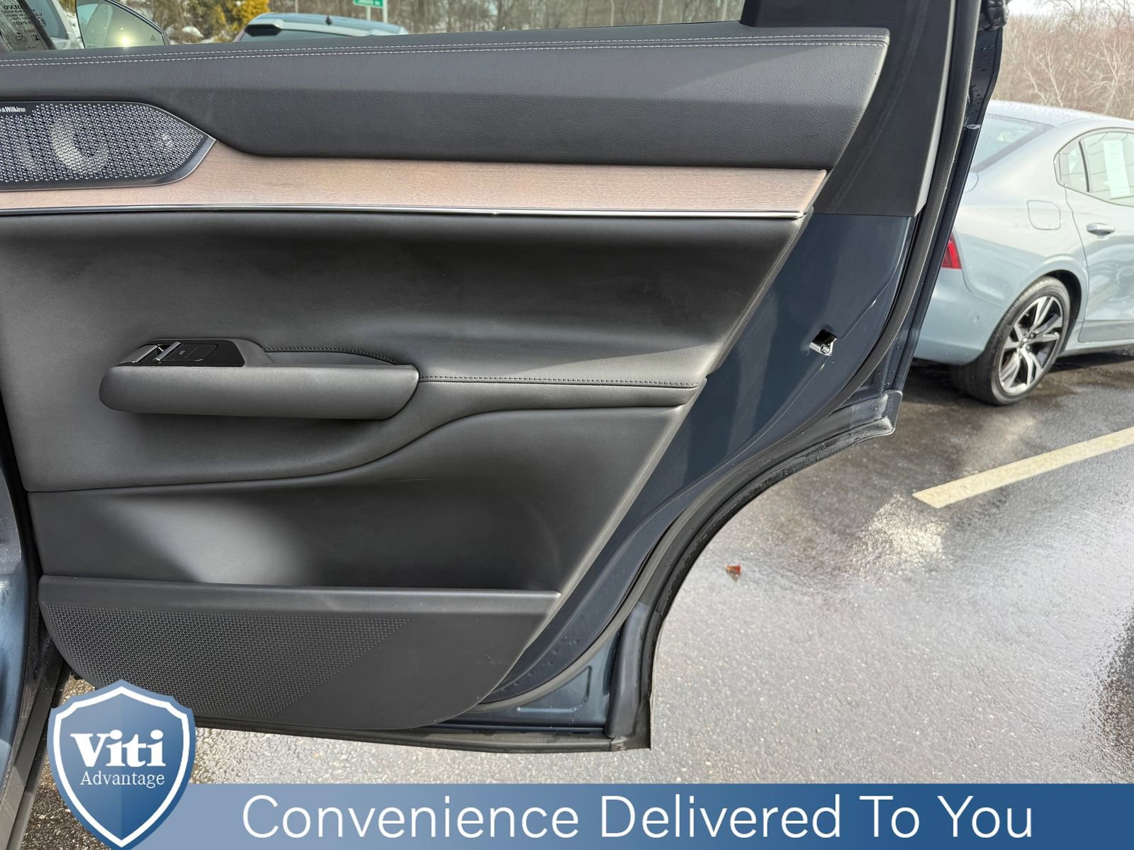 Certified 2025 Volvo EX90 Ultra image 25