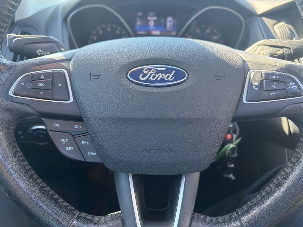 Used 2017 Ford Focus SEL w/ Cold Weather Package image 32