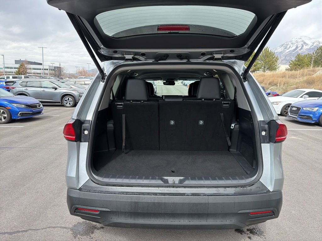 Used 2025 Toyota Grand Highlander AWD image 32