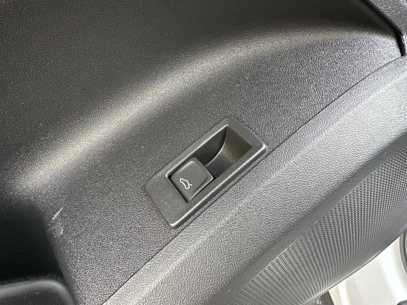 New 2025 Audi Q5 Prestige image 12