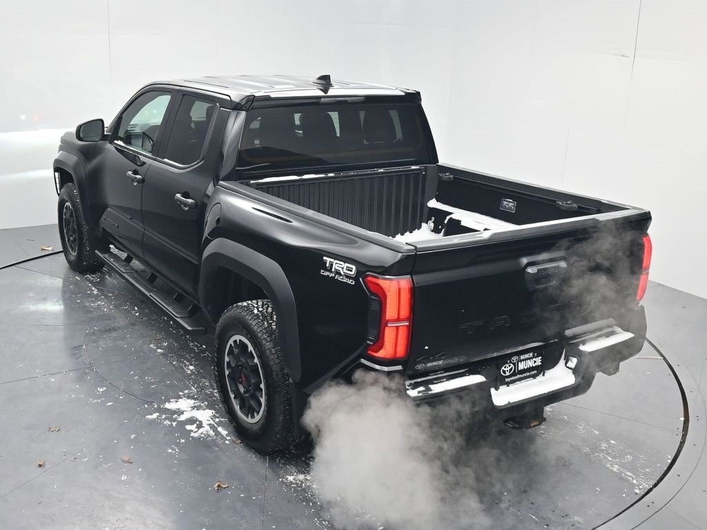 Used 2024 Toyota Tacoma TRD Off-Road image 45