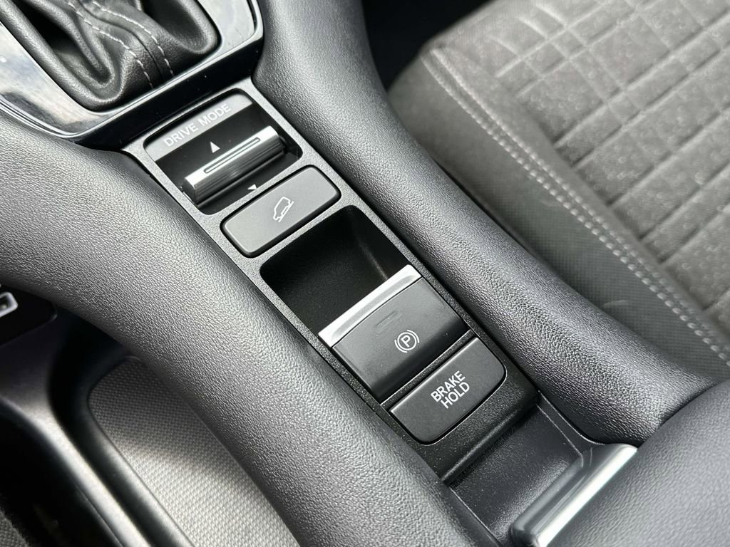 Certified 2023 Honda HR-V LX image 28