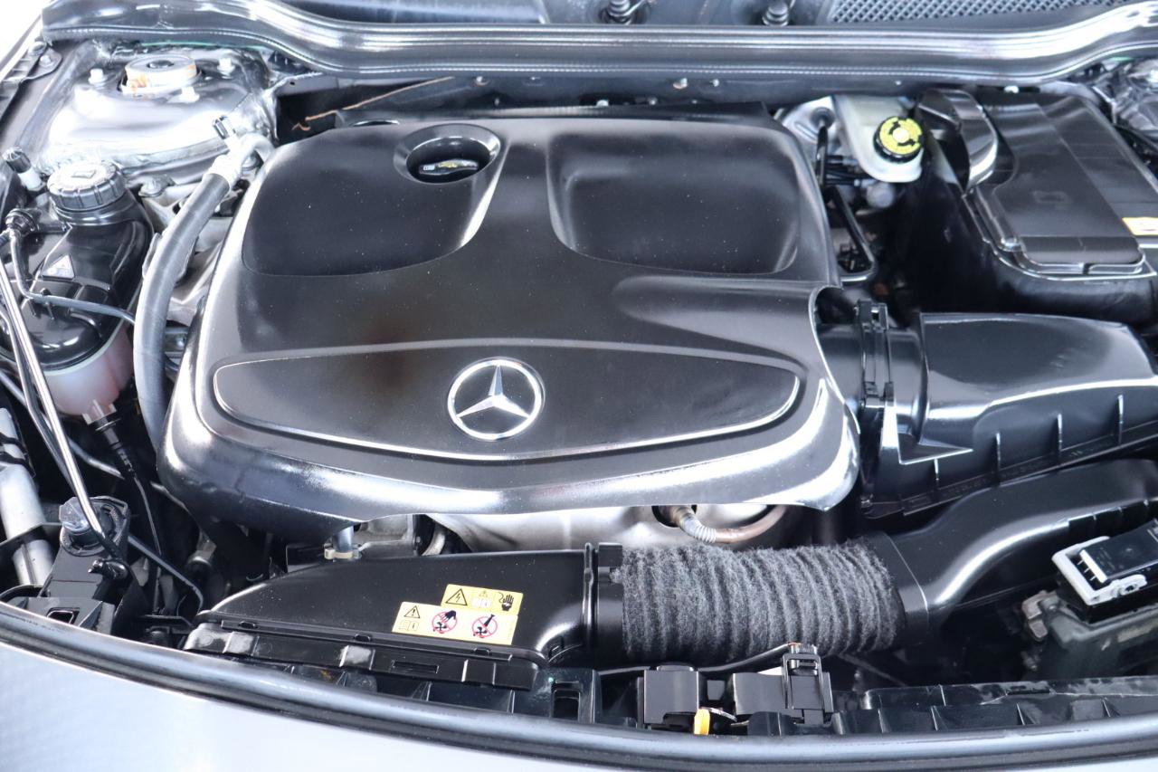 Used 2016 Mercedes-Benz CLA 250 image 41