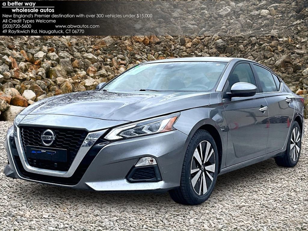 Used 2022 Nissan Altima 2.5 SV image 1