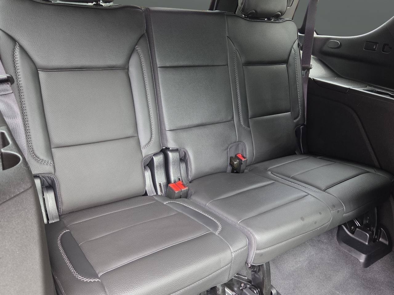 Used 2023 GMC Yukon Denali w/ Max Trailering Package AWD/4WD image 16