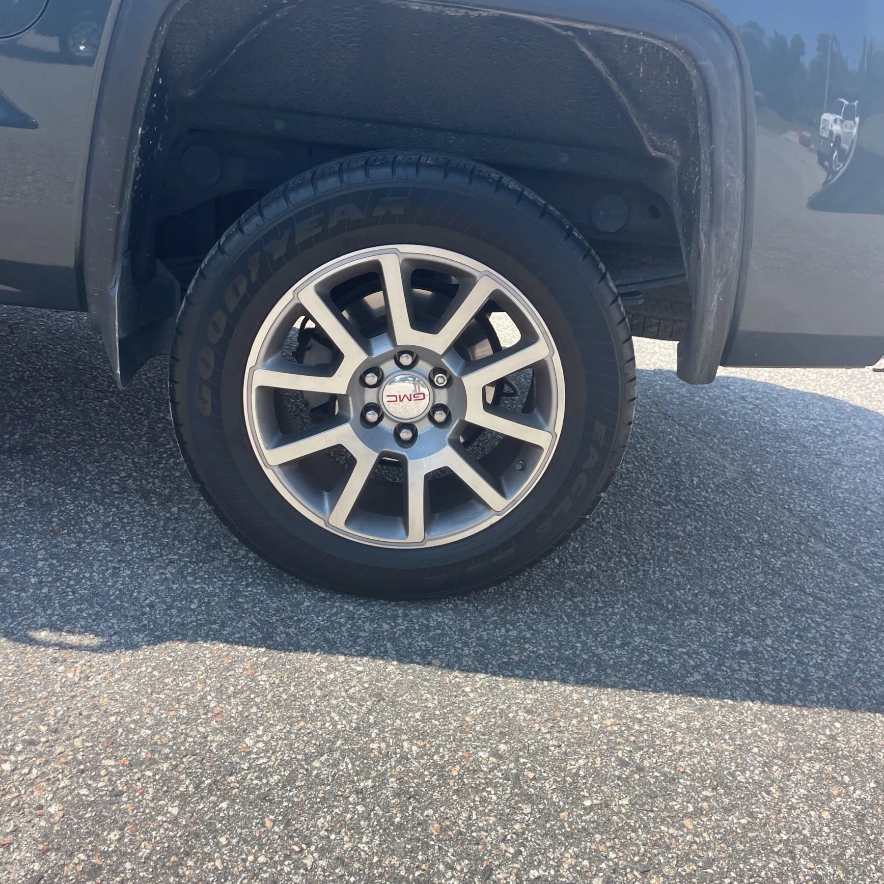 Used 2018 GMC Sierra 1500 Denali AWD/4WD image 16