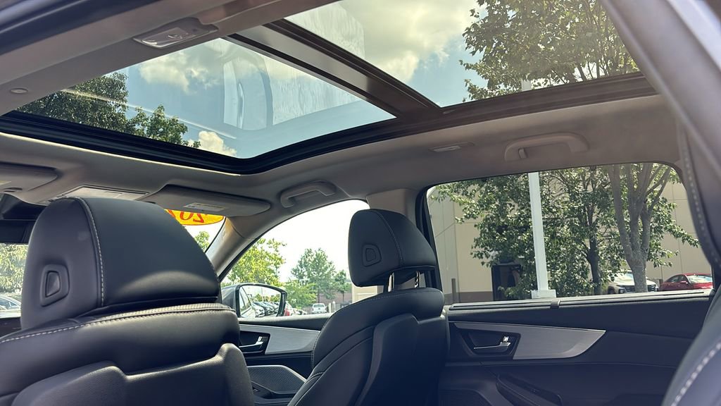 Used 2023 Acura MDX SH-AWD w/ Technology Package image 31