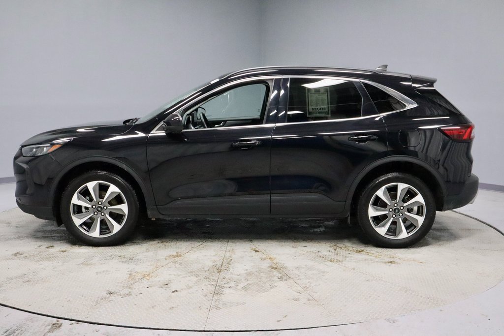 Certified 2024 Ford Escape Platinum image 9