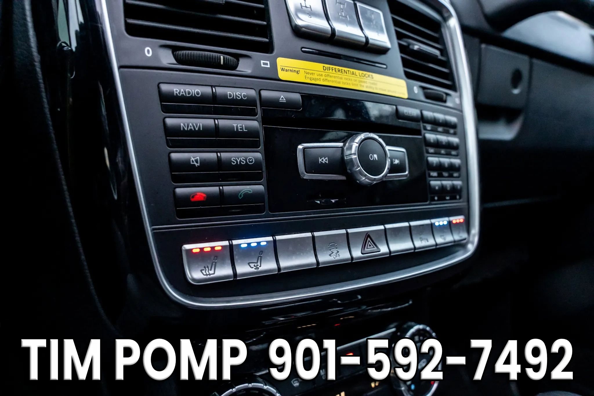 Used 2015 Mercedes-Benz G 550 image 24