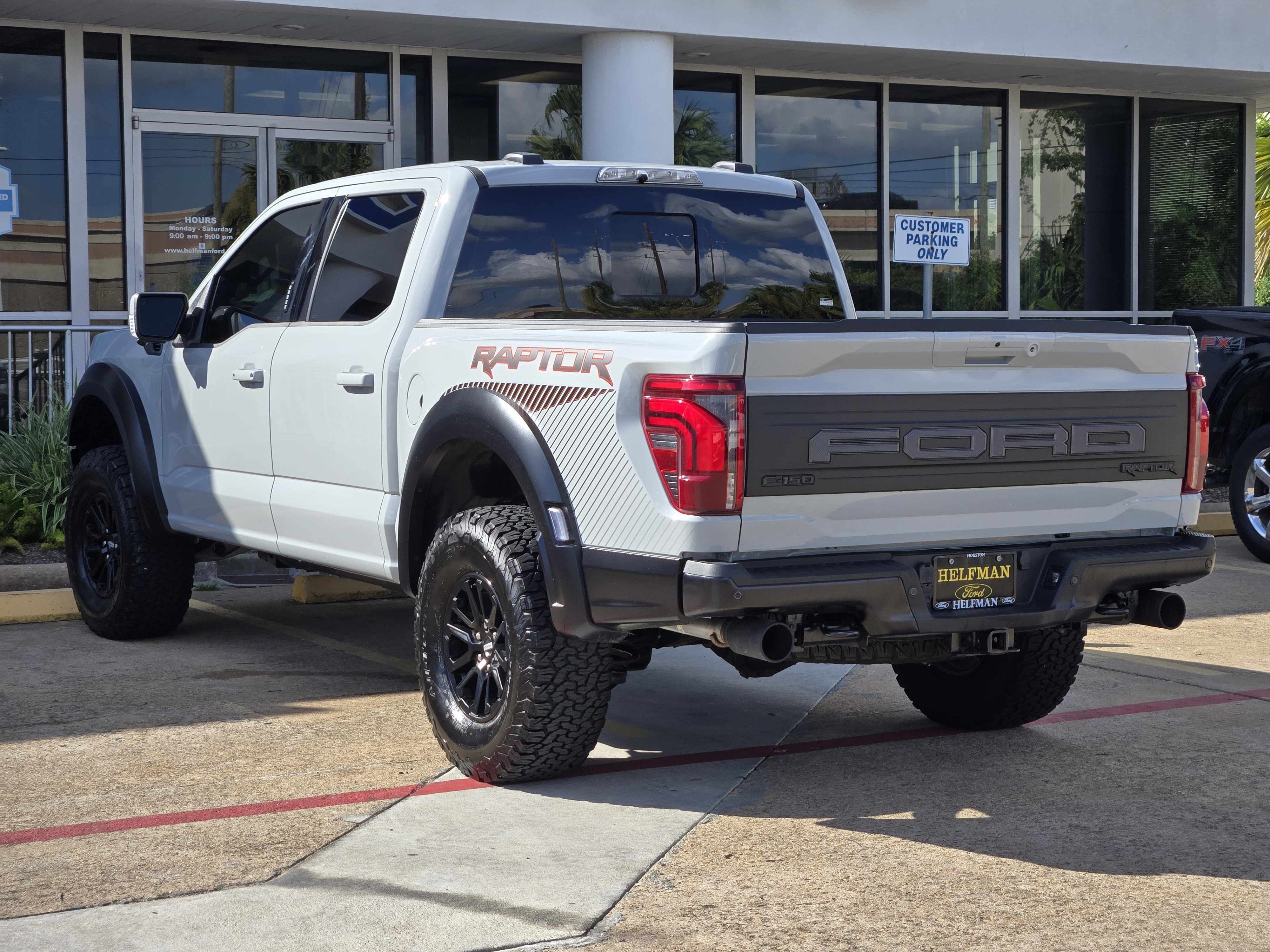Used 2026 Ford F150 Raptor AWD/4WD image 3