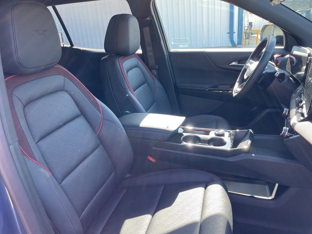 Used 2025 Chevrolet Equinox RS w/ Convenience Package III image 18