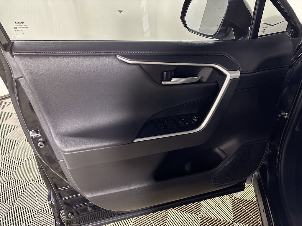 Used 2022 Toyota RAV4 TRD Off-Road image 10