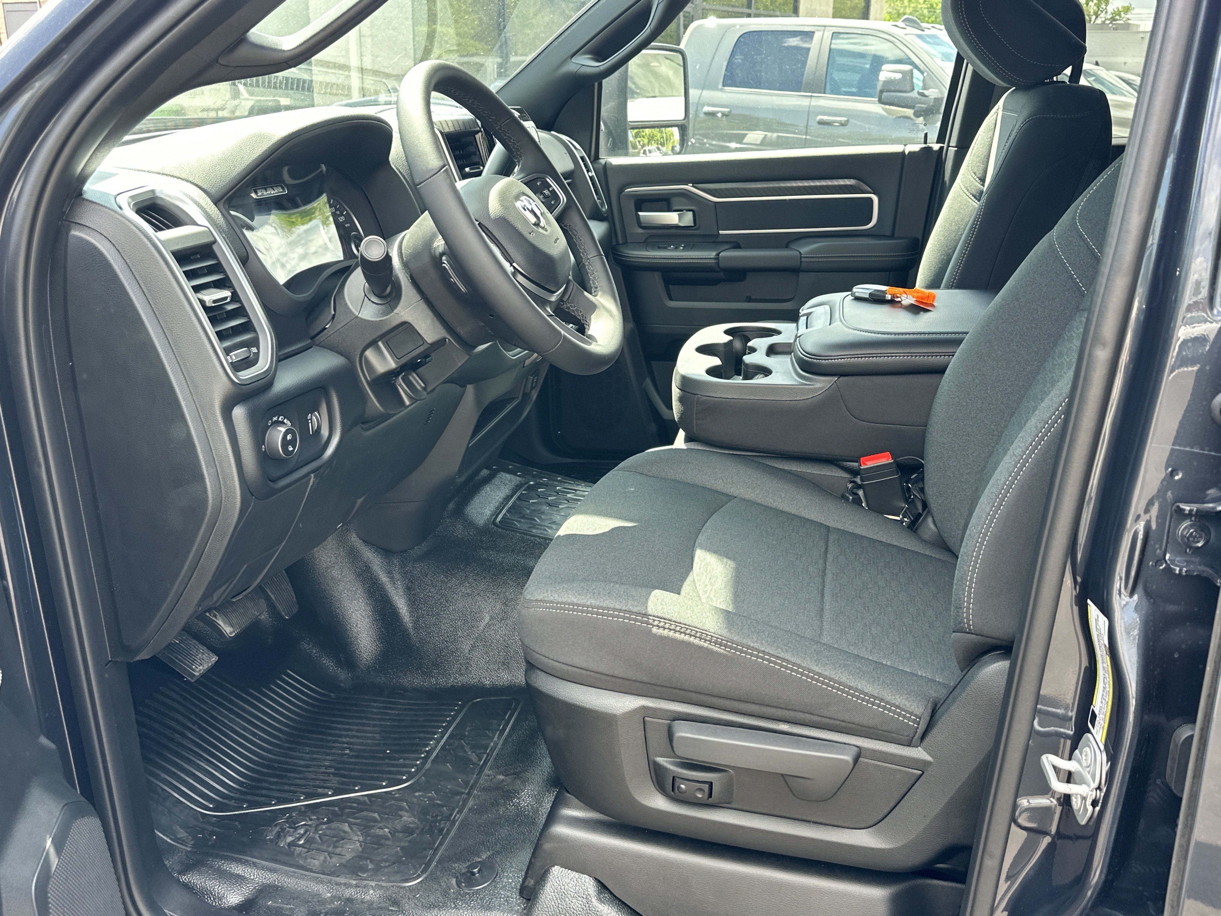 New 2026 RAM 5500 4x4 Crew Cab image 26