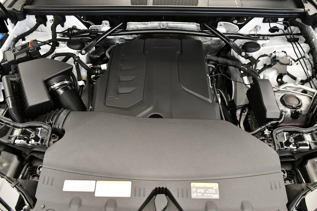 Certified 2025 Audi Q5 2.0T Premium Plus w/ Premium Plus image 11