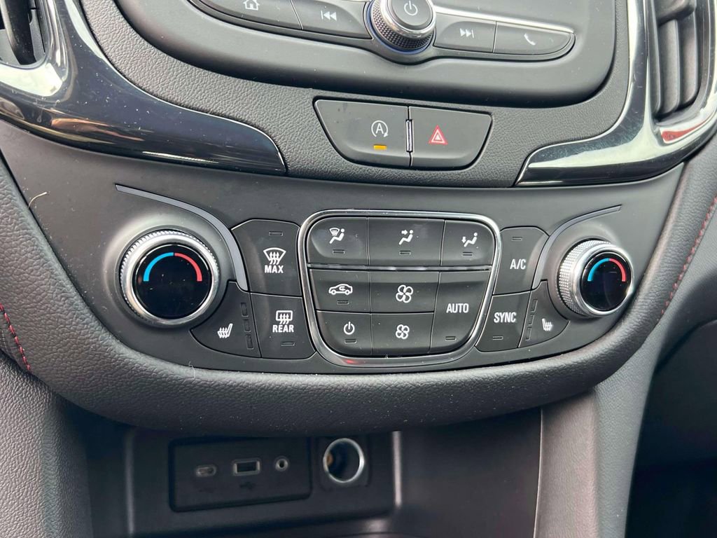 Used 2022 Chevrolet Equinox RS w/ LPO, Floor Liner Package AWD/4WD image 28