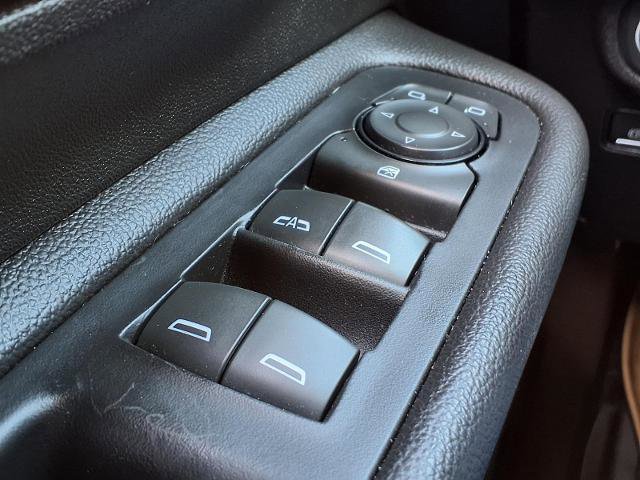 Used 2020 GMC Terrain SLT w/ Preferred Package image 16