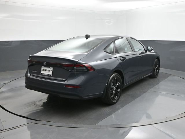 Used 2025 Honda Accord SE image 11