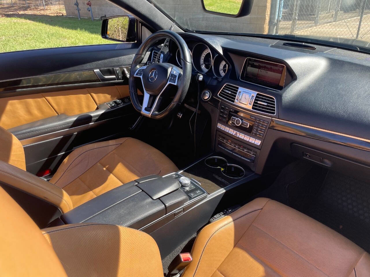 Used 2014 Mercedes-Benz E 550 Cabriolet image 27