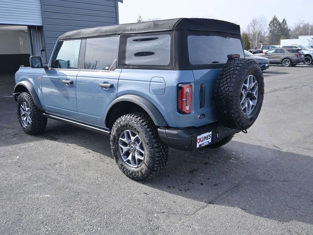 New 2025 Ford Bronco Badlands image 9
