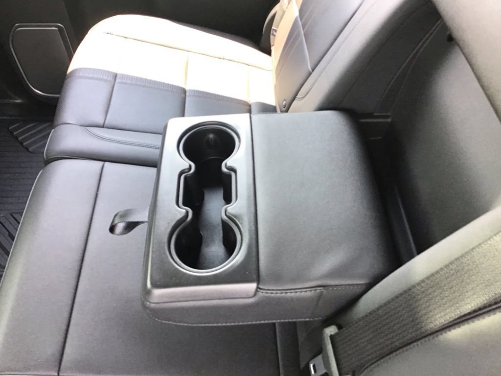 Used 2025 Chevrolet Silverado 2500 High Country w/ Technology Package AWD/4WD image 16