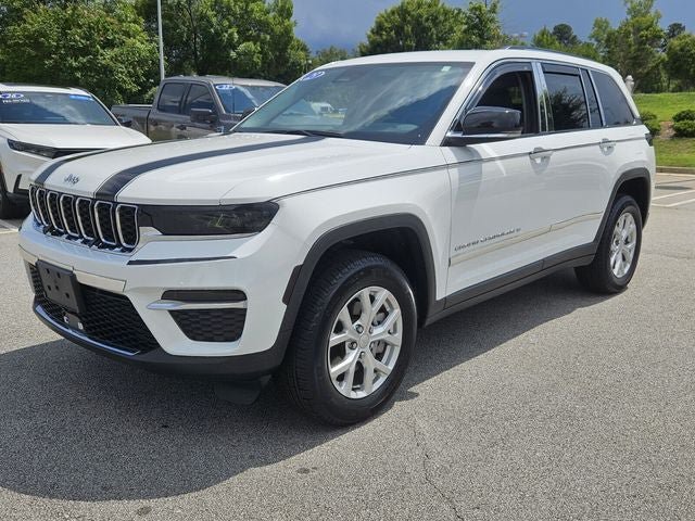 Used 2023 Jeep Grand Cherokee Limited RWD image 4