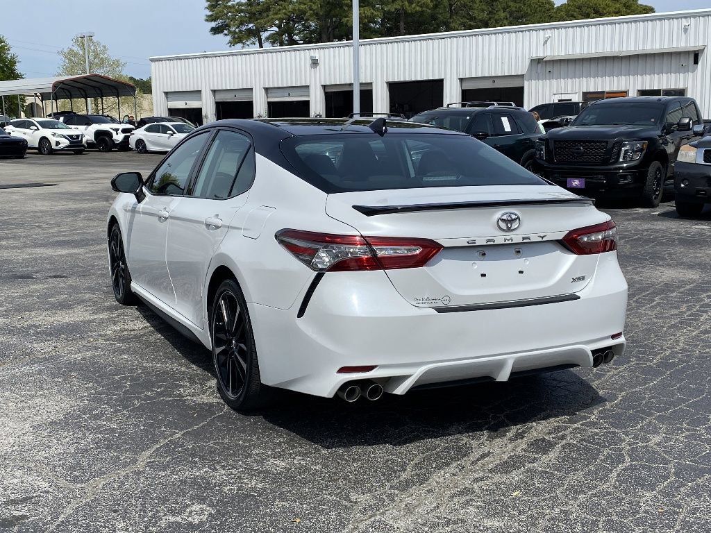 Used 2019 Toyota Camry XSE FWD image 10