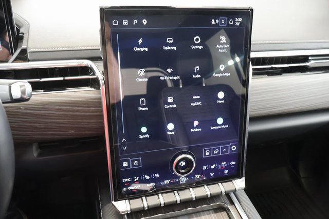 Used 2024 GMC Sierra EV Denali AWD/4WD image 22