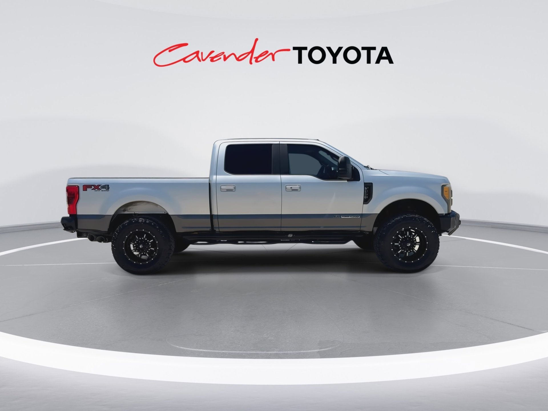 Used 2017 Ford F250 Lariat w/ Lariat Ultimate Package AWD/4WD image 9
