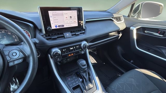 Used 2024 Toyota RAV4 XLE image 24