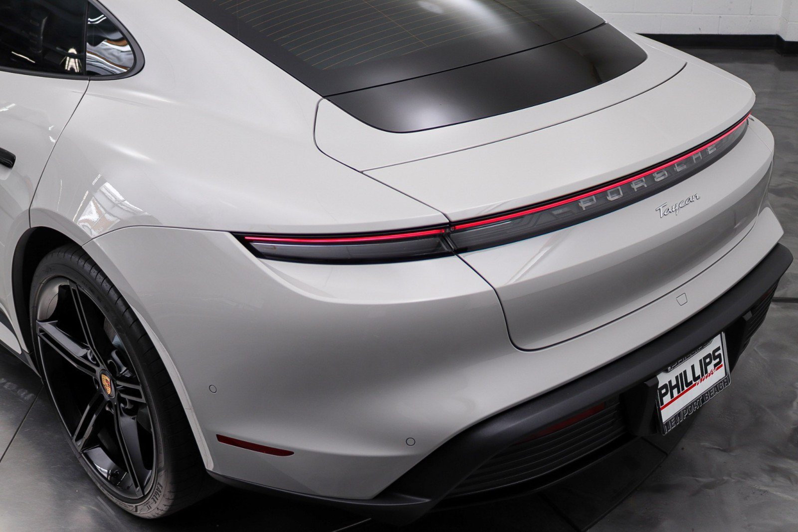 Used 2024 Porsche Taycan RWD image 12