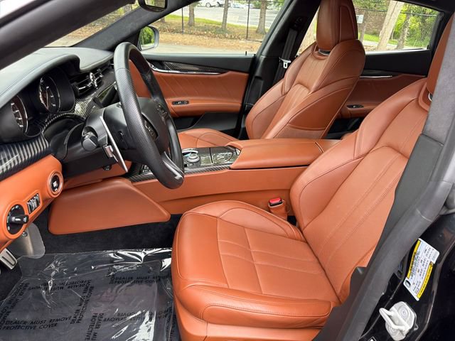 Used 2023 Maserati Quattroporte Modena Q4 AWD/4WD image 23