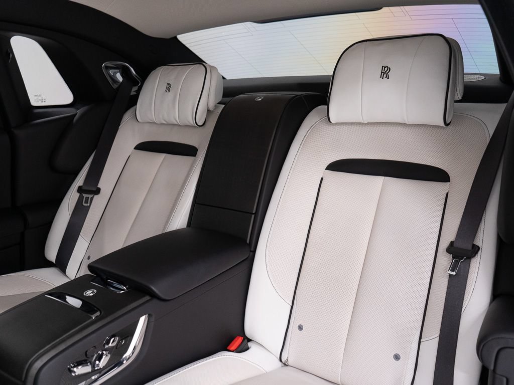 Certified 2023 Rolls-Royce Ghost Extended Wheelbase w/ Ghost Package AWD/4WD image 26