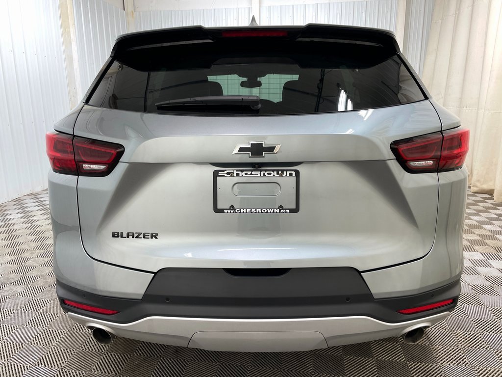 Used 2025 Chevrolet Blazer LT w/ Convenience Package image 16