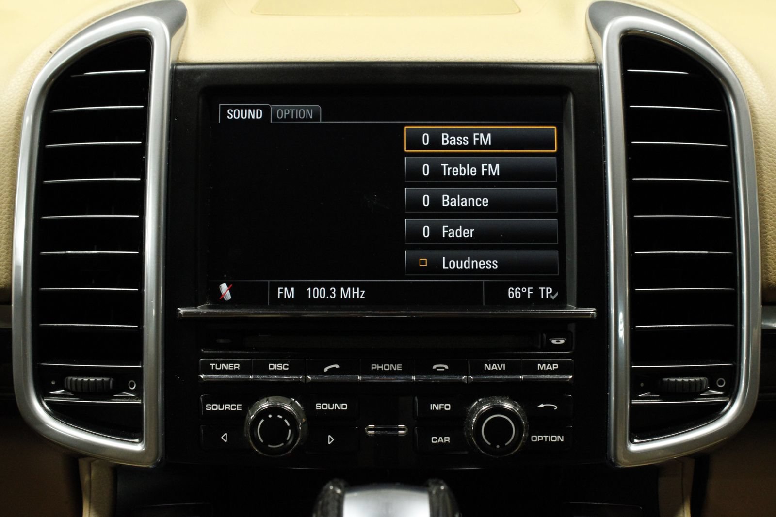 Used 2011 Porsche Cayenne S AWD/4WD image 29