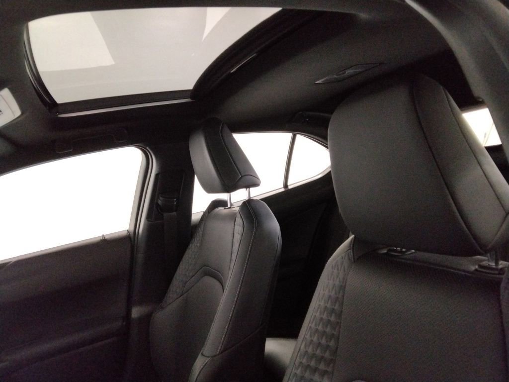 Used 2021 Lexus UX 250h w/ Premium Package image 28