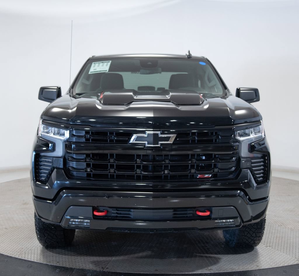 Used 2023 Chevrolet Silverado 1500 LT Trail Boss image 3