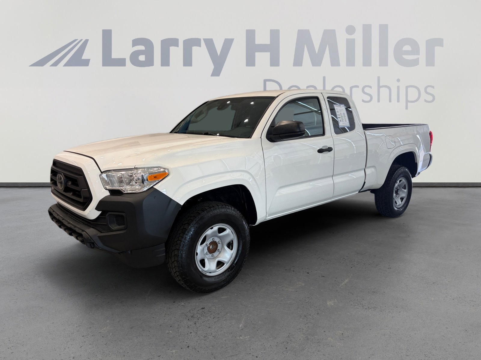Used 2021 Toyota Tacoma SR RWD image 1