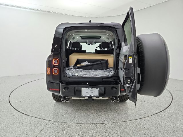 New 2026 Land Rover Defender 130 V8 AWD/4WD image 27
