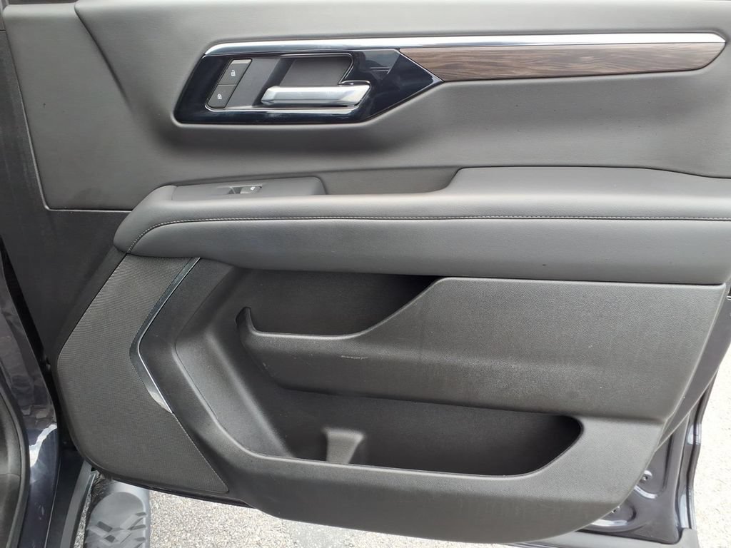 Certified 2025 Chevrolet Tahoe Z71 AWD/4WD image 19