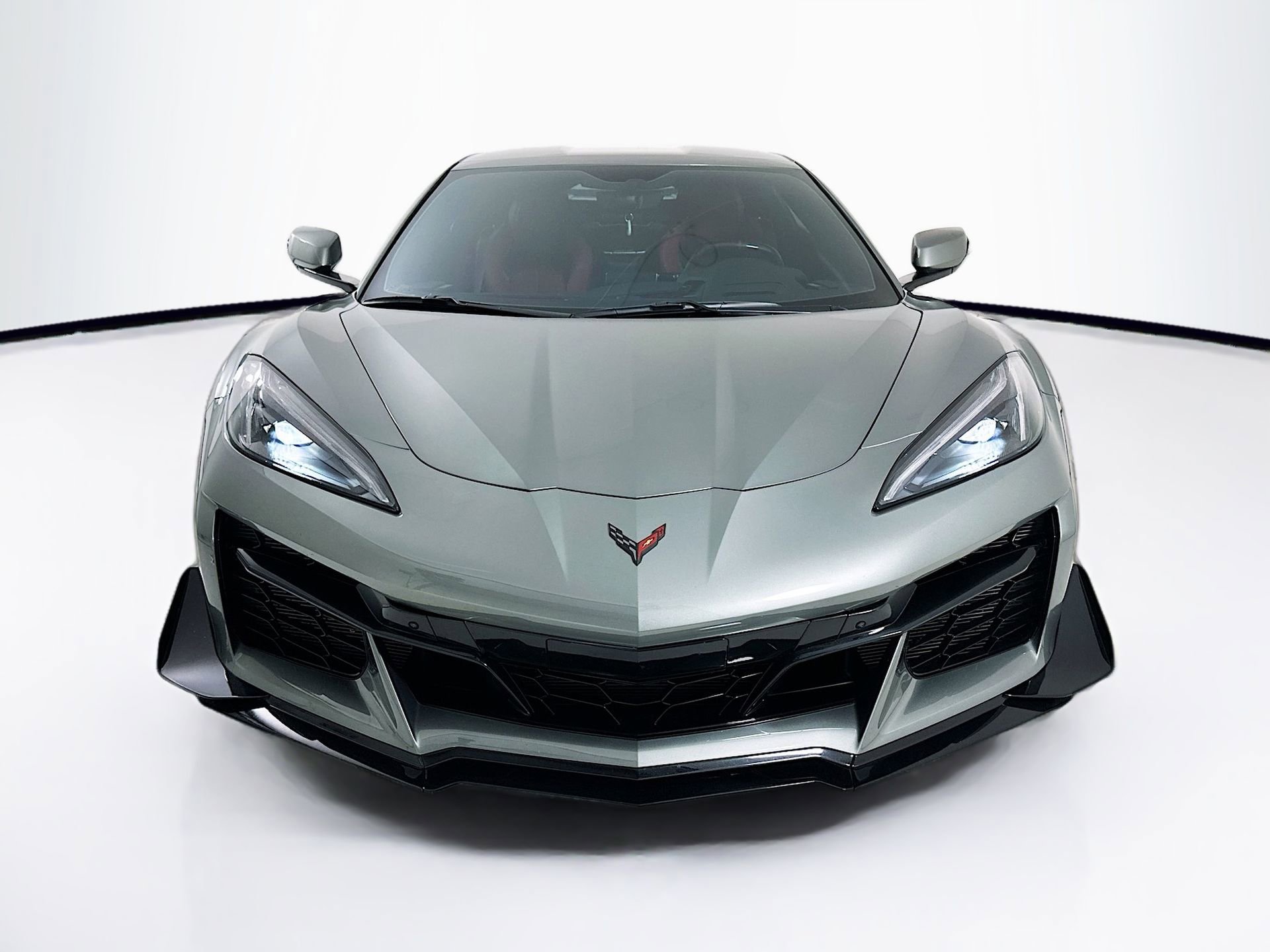 Used 2023 Chevrolet Corvette Z06 w/ Z07 Performance Package RWD image 2