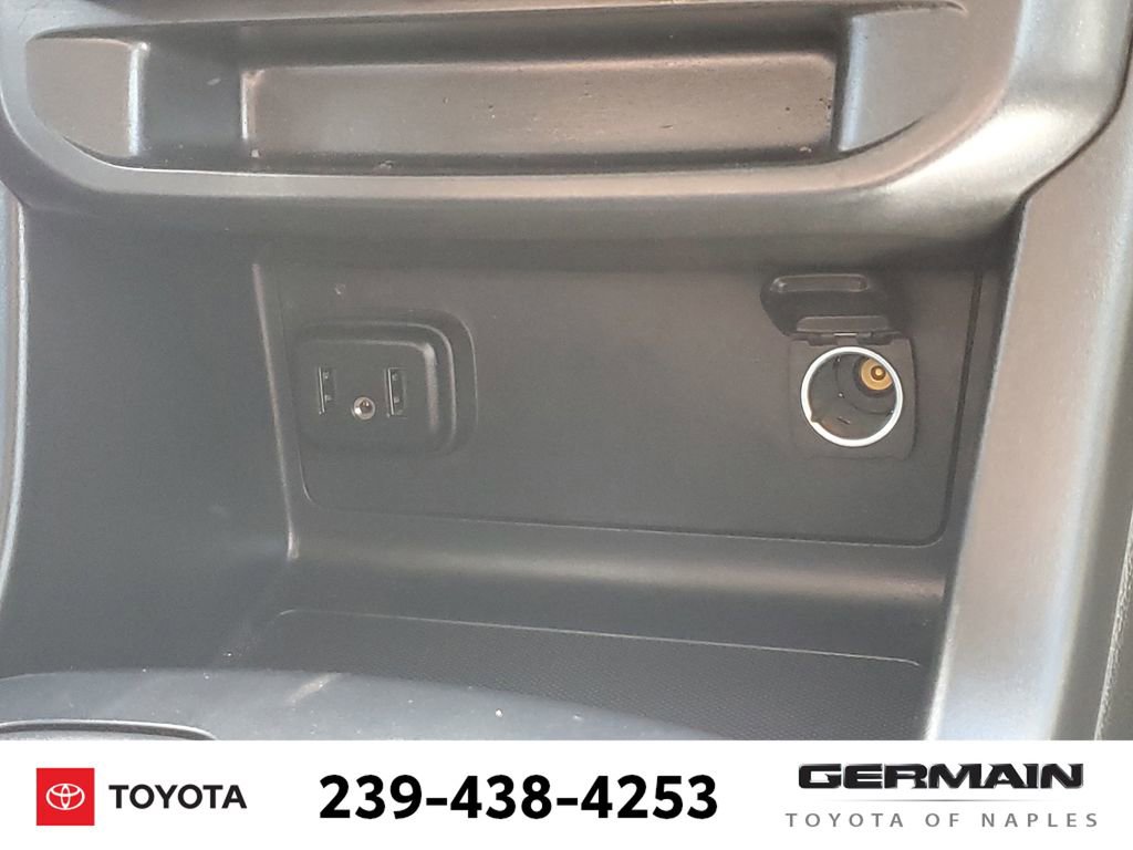 Used 2020 GMC Canyon 2WD Crew Cab w/ Convenience Package image 32